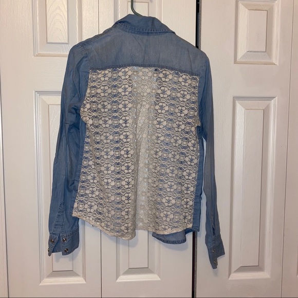 Jean button down shirt with lace back - Picture 3 of 4
